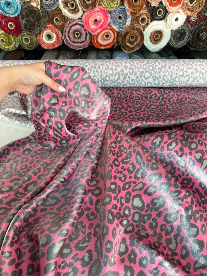 Pamuk Saten Kumaş Floş Saten Leopar Desenli Pembe Renk