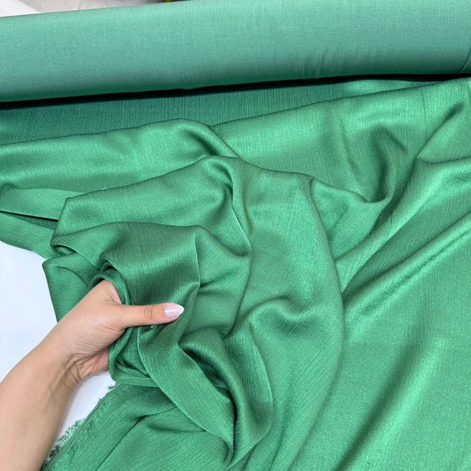 Pamuk Saten Viskon Kumaş Çift En Parlak Zümrüt Yeşili