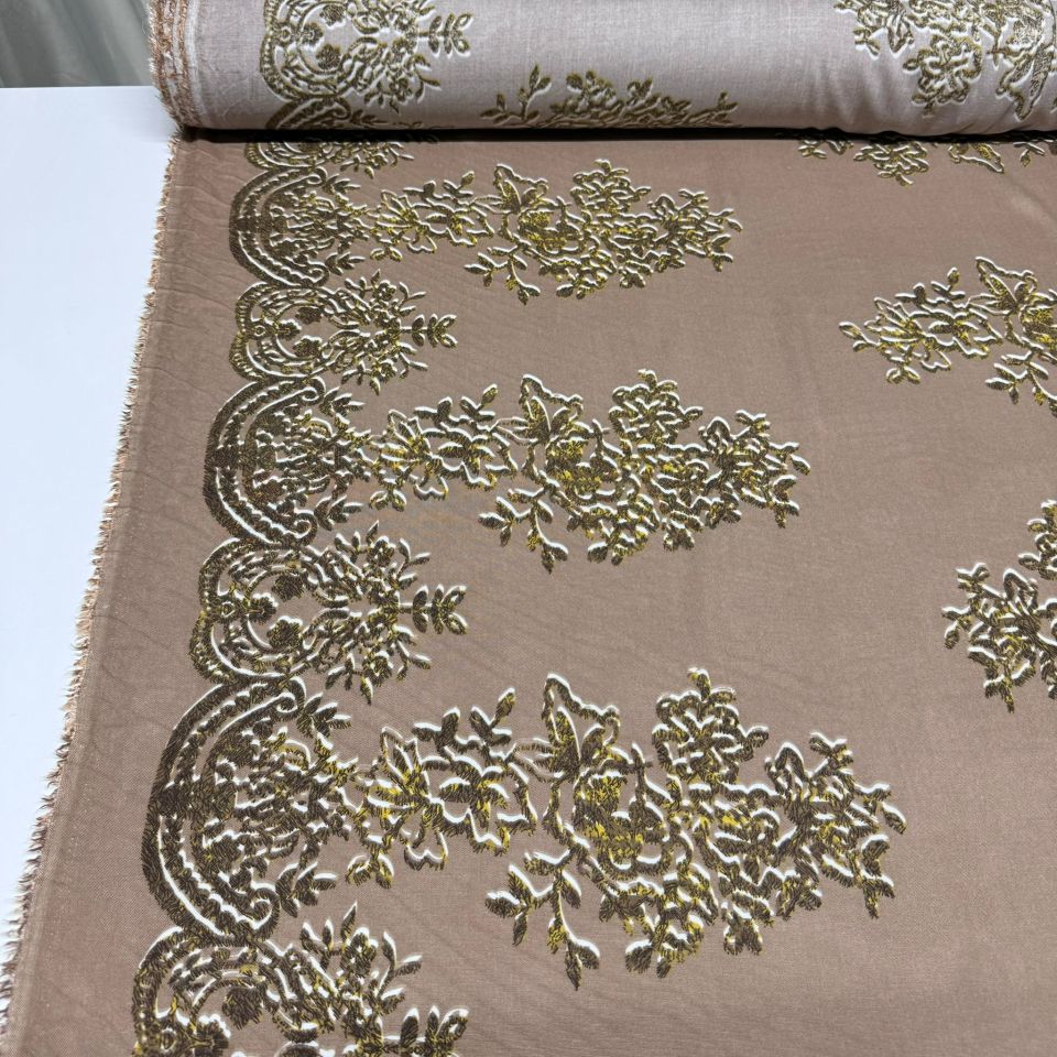İthal Viskon Kumaş Damask Desen Motifli %100 Pamuk Çift En Bej Renk