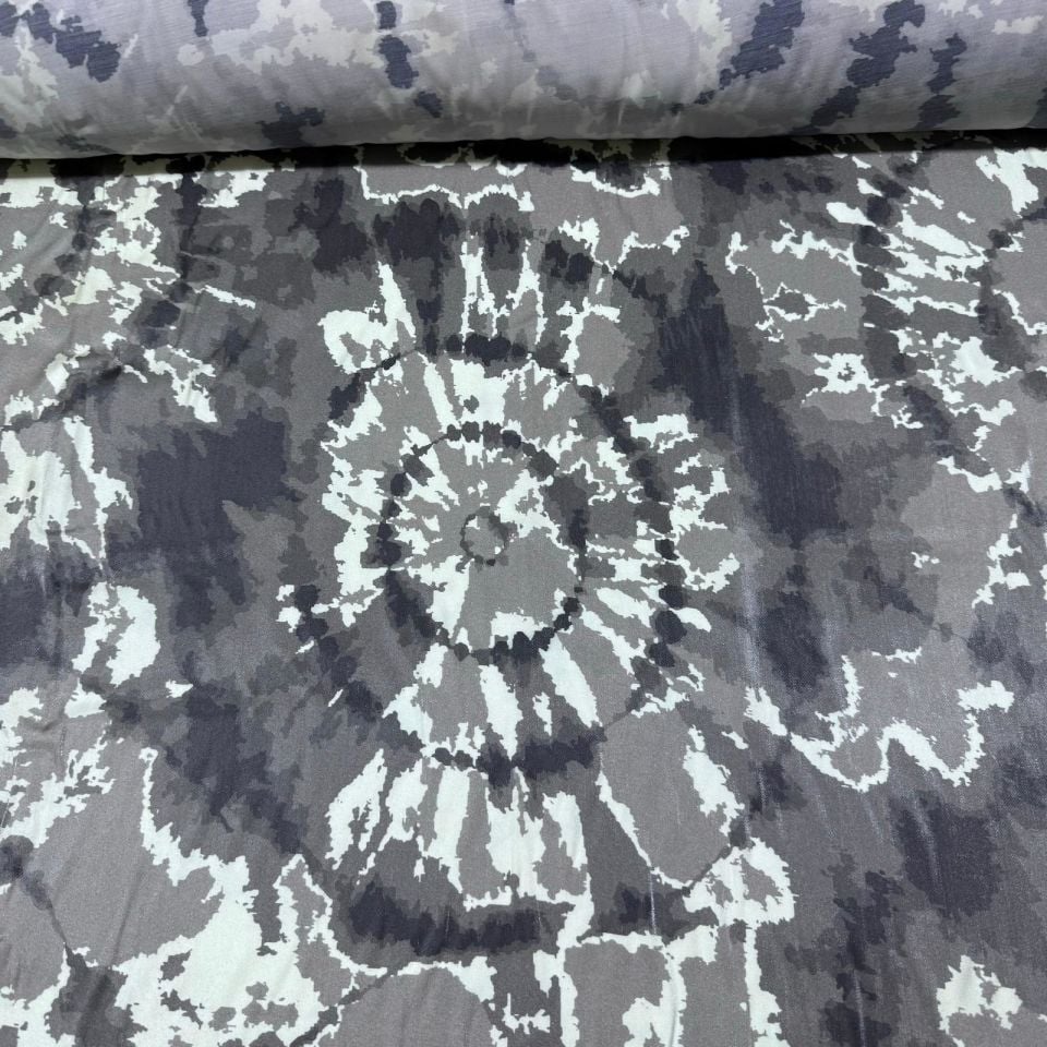 Floş Saten Kumaş Parlak Işıltılı Çift En Etnik Desenli Antrasit