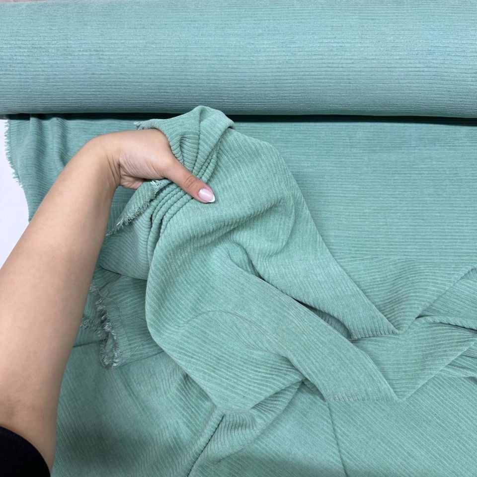 İtalyan Fitilli Kadife Kumaş Çift En Su Yeşili