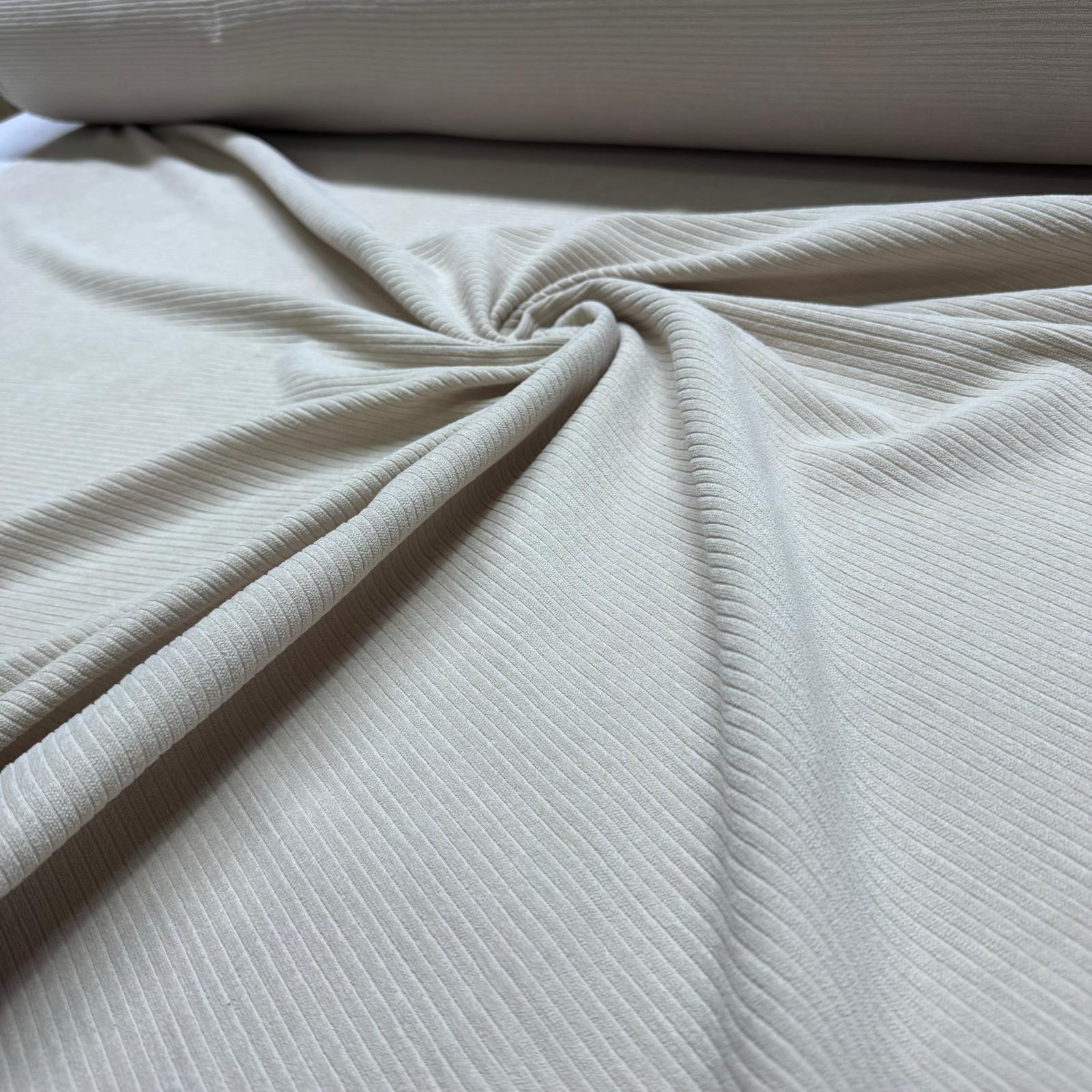 İtalyan Fitilli Kadife Kumaş Çift En Ekru