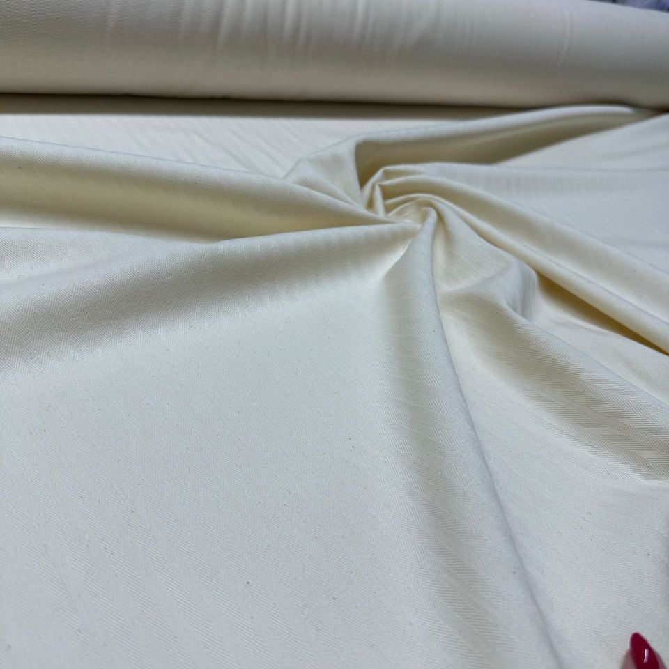 Gabardin Kumaş Balıksırtı Desen Ekru Renk Çift En