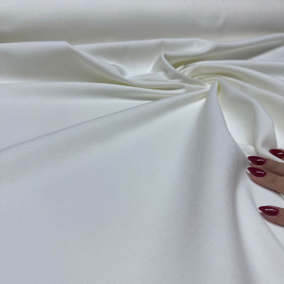 Gabardin Kumaş %100 Pamuk Çift En Ekru Renk