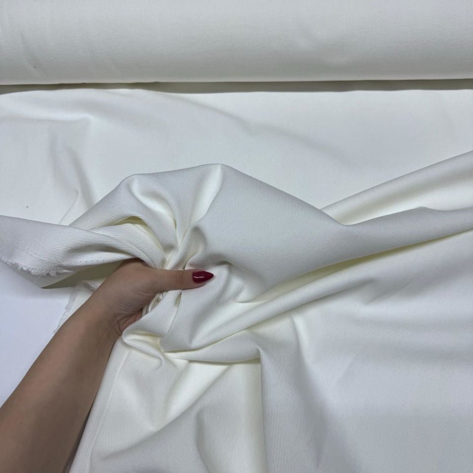 Gabardin Kumaş %100 Pamuk Çift En Ekru Renk