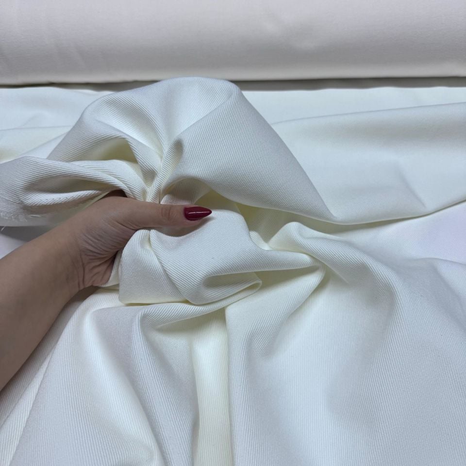 Gabardin Kumaş %100 Pamuk Çift En Ekru Renk