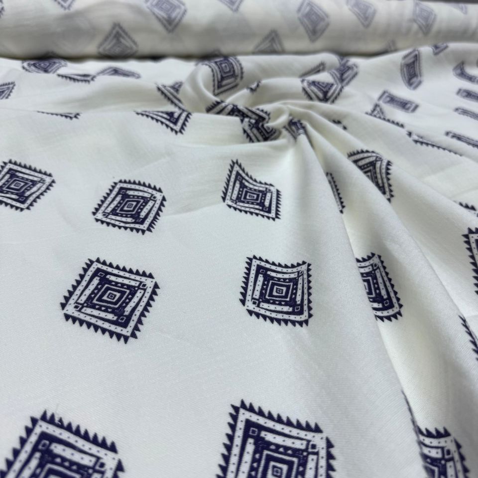 Çift Kat Müslin Kumaş Çift En %100 Pamuk Beyaz Üzeri Lacivert Etnik Desenli