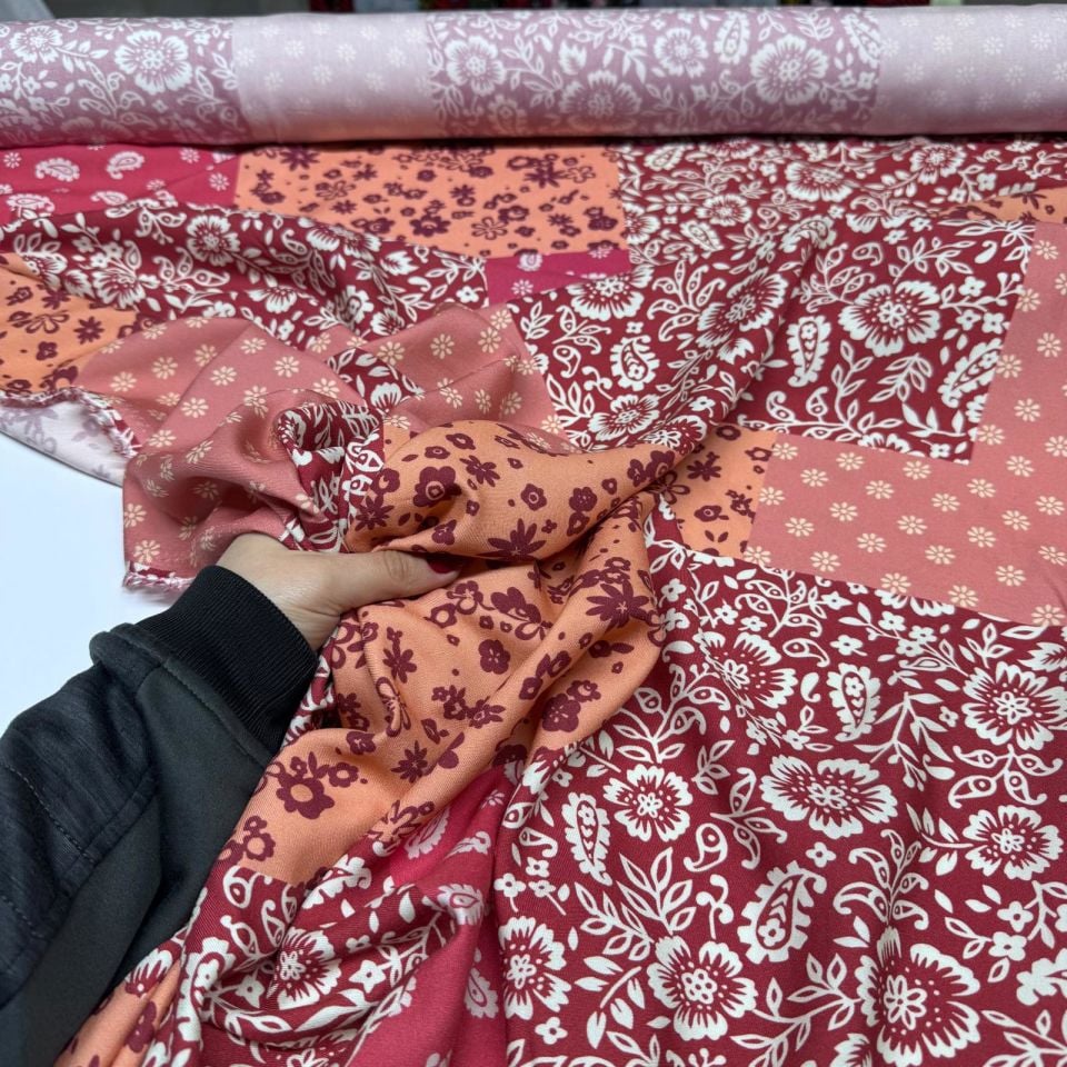 Belmando Kumaş Mercan&Nar Çiçeği Çift En Patchwork Etnik Desenli