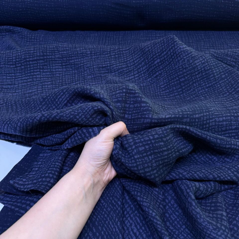 Çift Kat Müslin Kumaş %100 Pamuk Çift En Lacivert Desenli