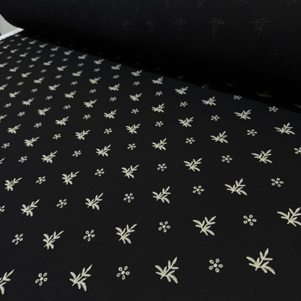 Çift Kat Müslin Kumaş %100 Pamuk Çift En Nakış ve Fisto Baskılı Siyah