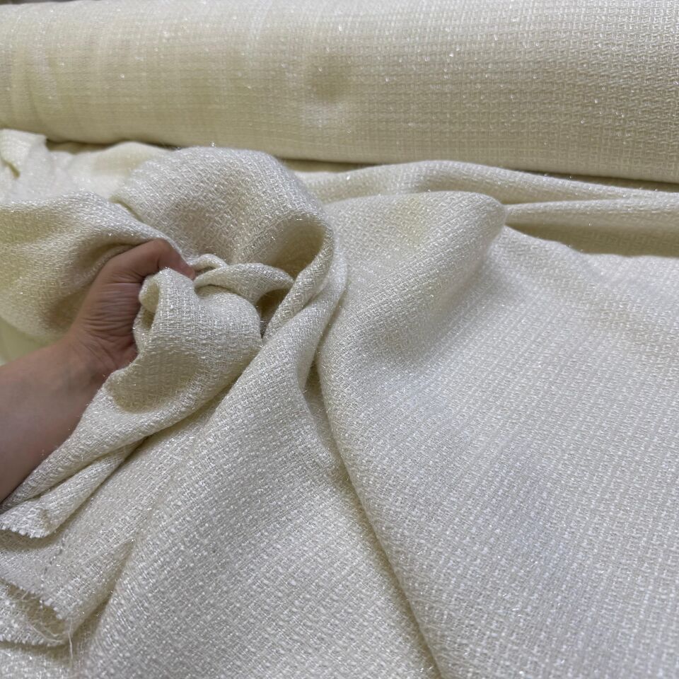 Tüvit Şanel Kumaş Çift En Simli Krem