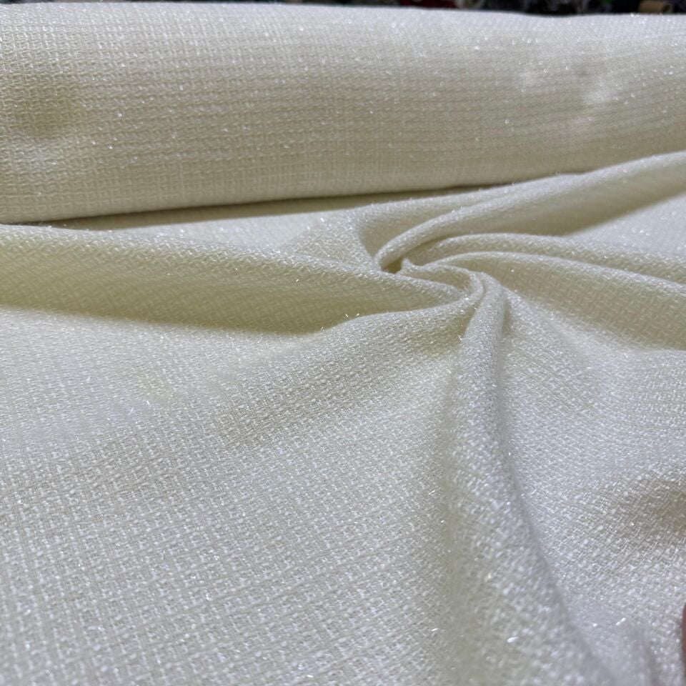 Tüvit Şanel Kumaş Çift En Simli Krem